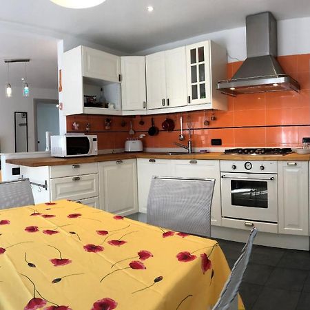 Апартаменты House Claudia By Holiday World Генуя Экстерьер фото